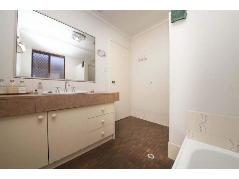 66 Marvell Avenue, Munster WA 6166