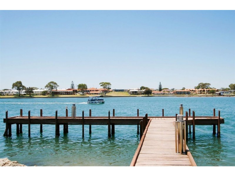 21/19 San Marco Quays, Halls Head WA 6210