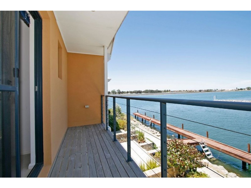 21/19 San Marco Quays, Halls Head WA 6210