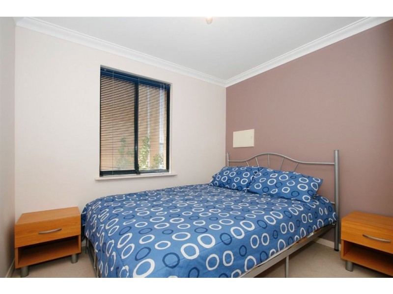 21/19 San Marco Quays, Halls Head WA 6210