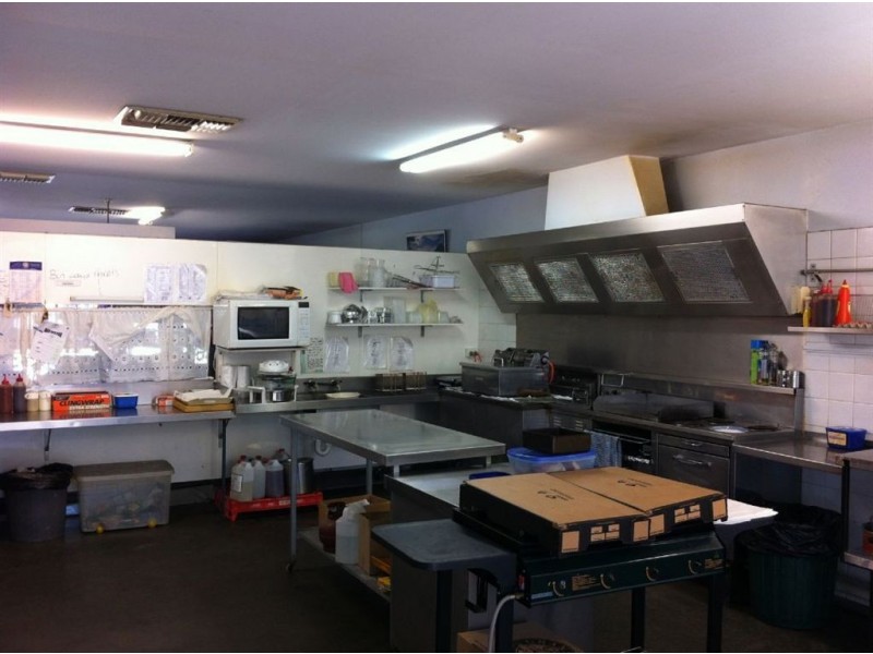 3/2 Cooper Road, Cockburn Central WA 6164