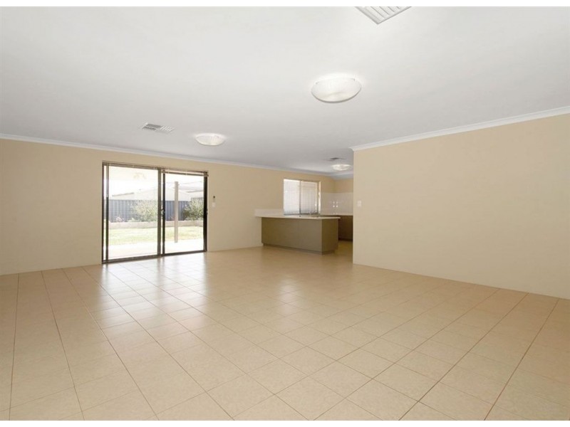 10 Waxflower Way, Baldivis WA 6171
