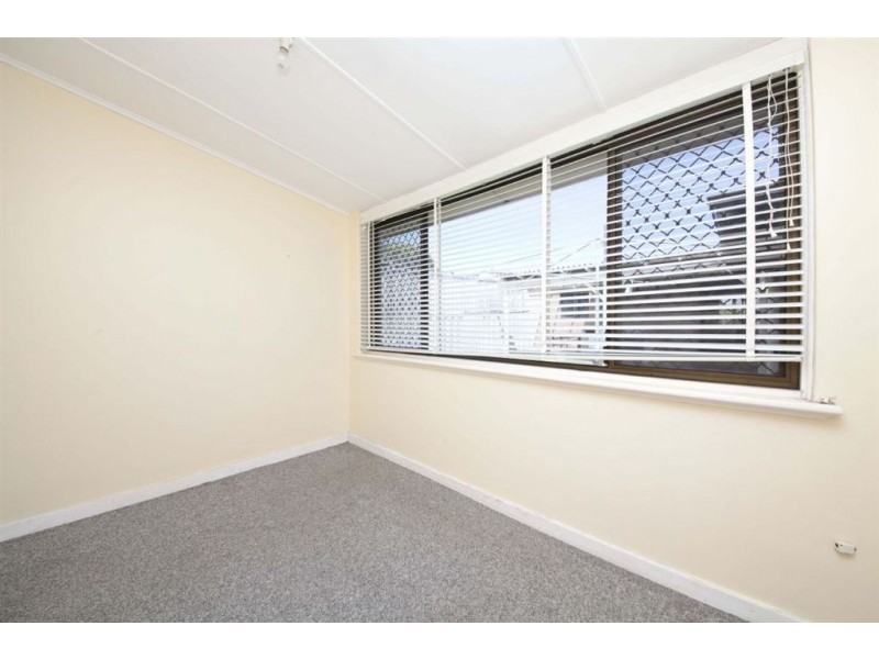 17 Wardle Road, Beaconsfield WA 6162