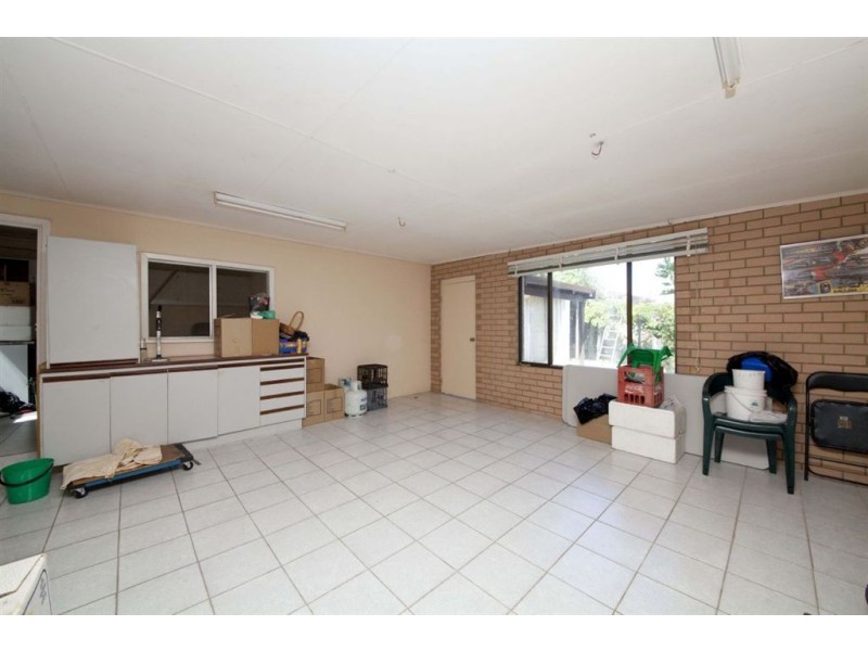 17 Wardle Road, Beaconsfield WA 6162