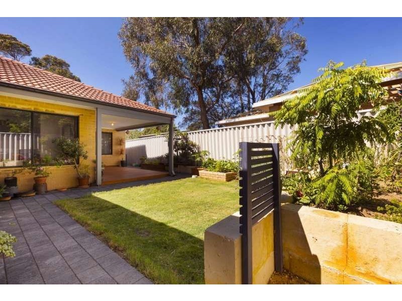 35A Chadwick Street, Hilton WA 6163