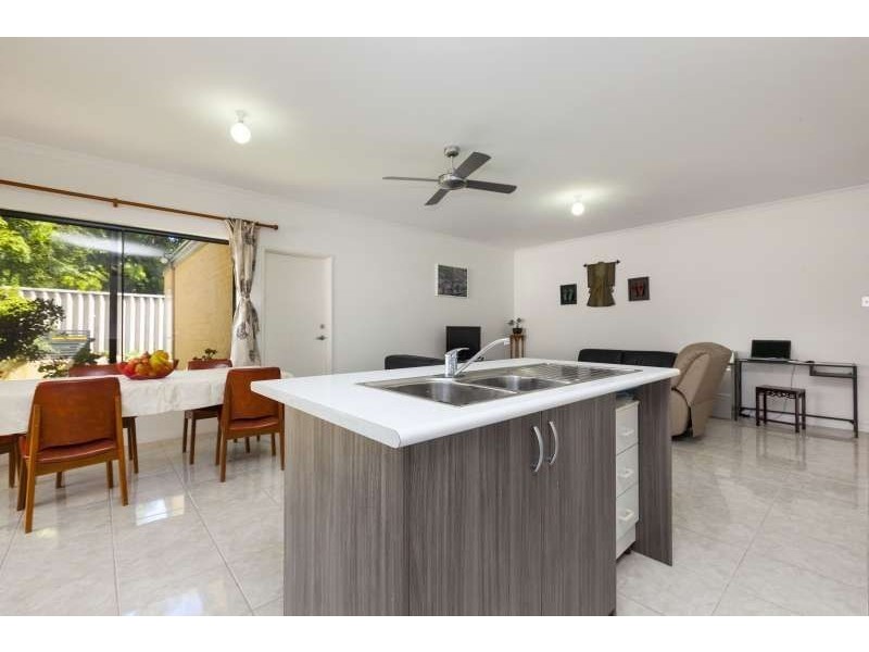 35A Chadwick Street, Hilton WA 6163