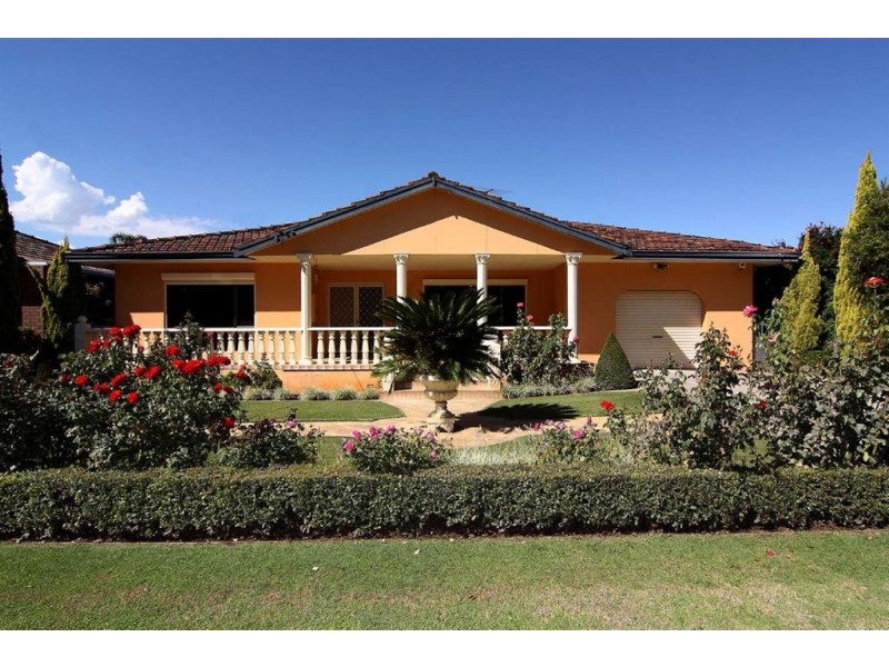 51 Falstaff Crescent, Spearwood WA 6163