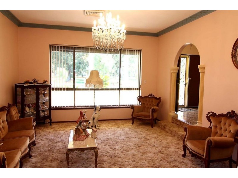 51 Falstaff Crescent, Spearwood WA 6163