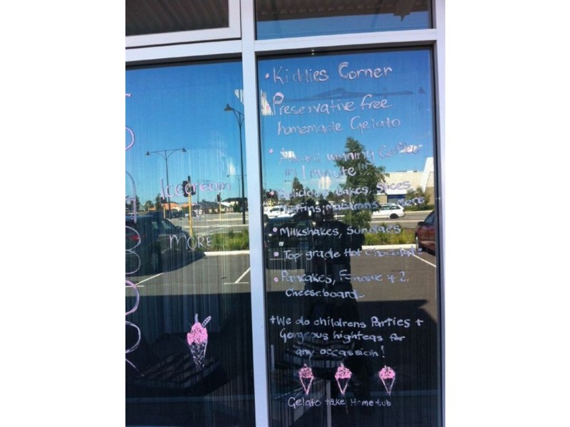 2/2 Brushfoot Boulevard, Hammond Park WA 6164