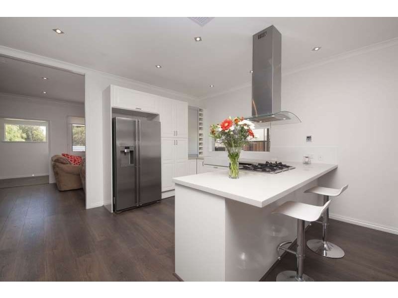 30 Redmond Street, Hamilton Hill WA 6163