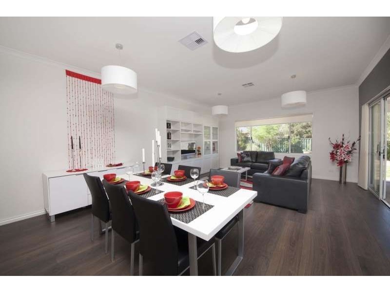 30 Redmond Street, Hamilton Hill WA 6163