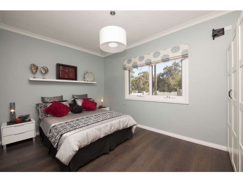 30 Redmond Street, Hamilton Hill WA 6163