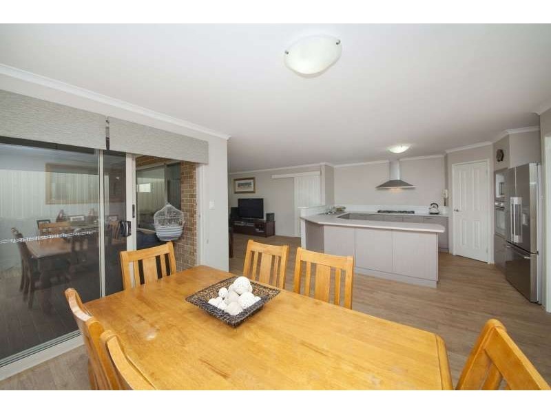 32A Lavinia Crescent, Coolbellup WA 6163