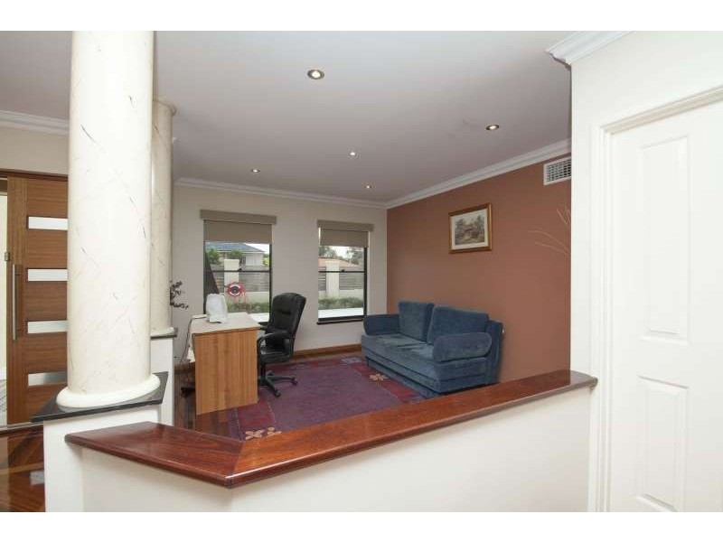 23 Ives Street, Hamilton Hill WA 6163