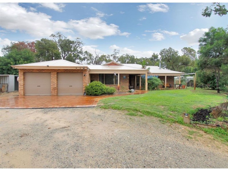289 Mandogalup Road, Hope Valley WA 6165