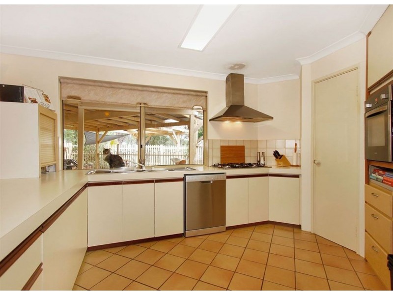 289 Mandogalup Road, Hope Valley WA 6165