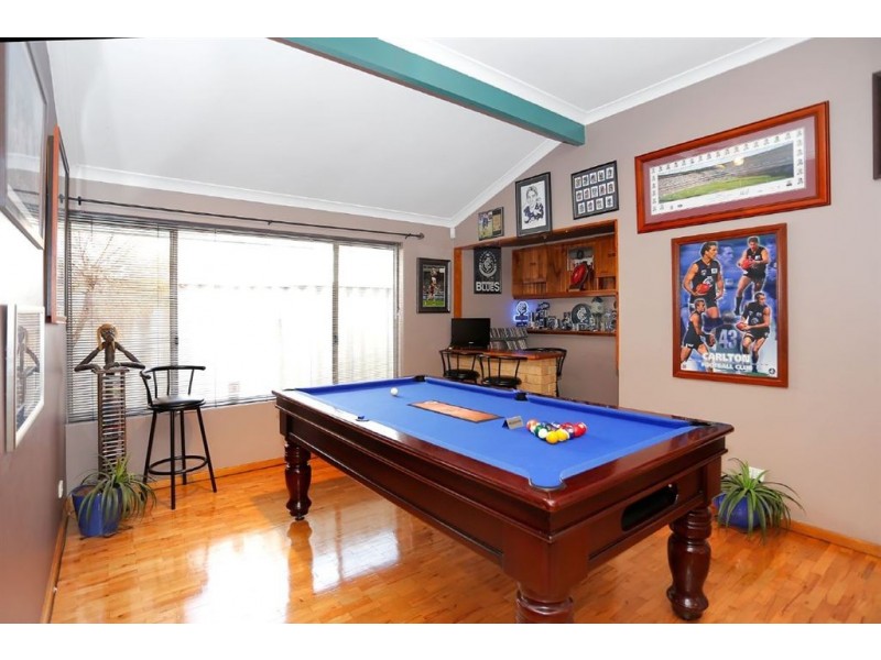 12 Michigan Heights, Success WA 6164