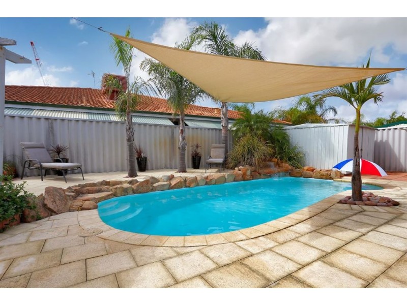 12 Michigan Heights, Success WA 6164