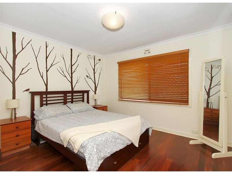 6 Caliban Way, Coolbellup WA 6163