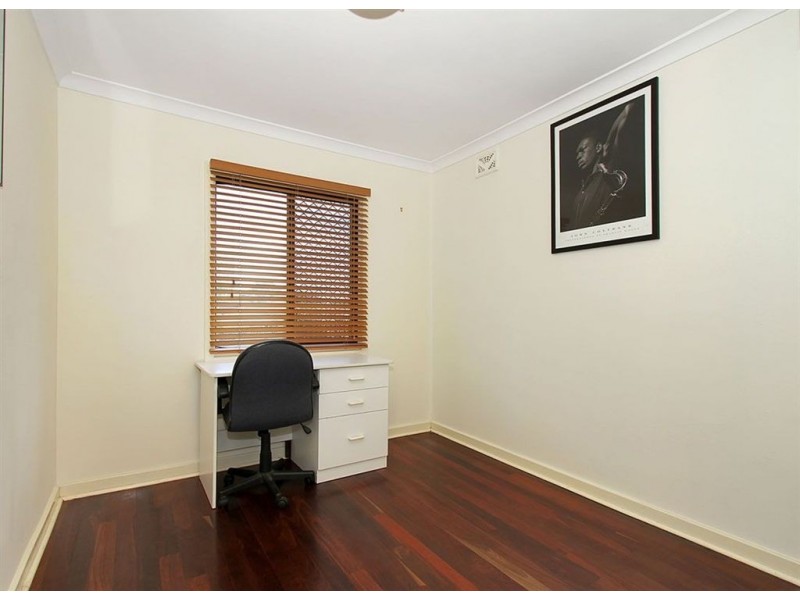 6 Caliban Way, Coolbellup WA 6163