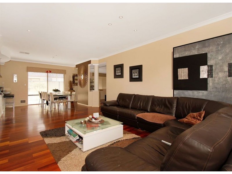 14 Gadsden Terrace, Success WA 6164