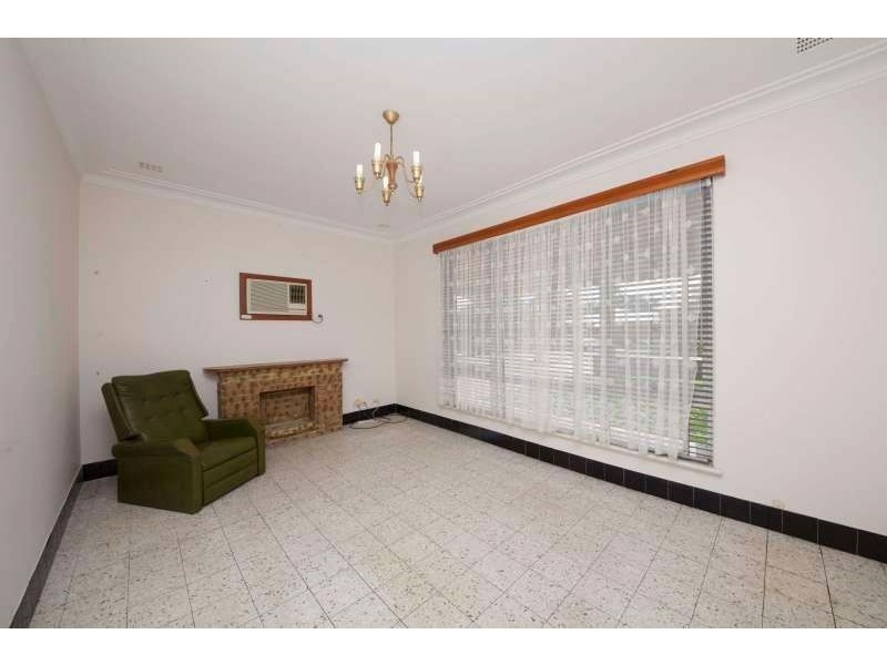 205 Healy Road, Hamilton Hill WA 6163