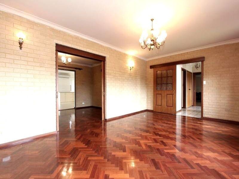 24 McCombe Avenue, Samson WA 6163