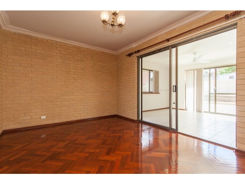 24 McCombe Avenue, Samson WA 6163