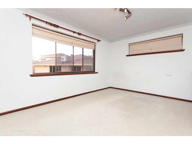 24 McCombe Avenue, Samson WA 6163