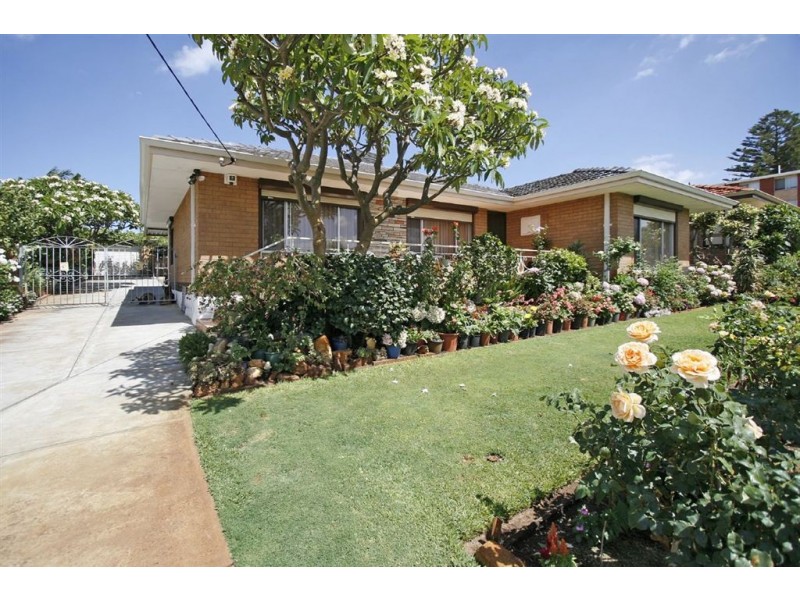 5 Glendower Way, Spearwood WA 6163