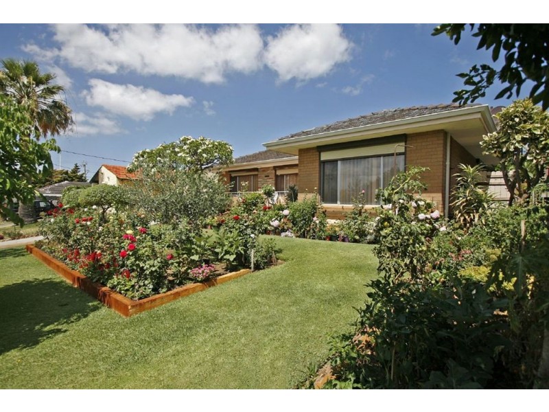 5 Glendower Way, Spearwood WA 6163