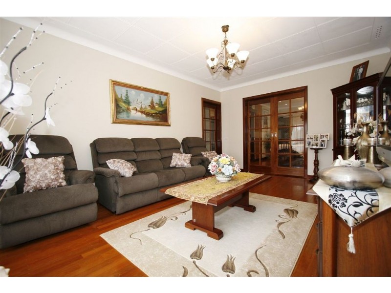 5 Glendower Way, Spearwood WA 6163