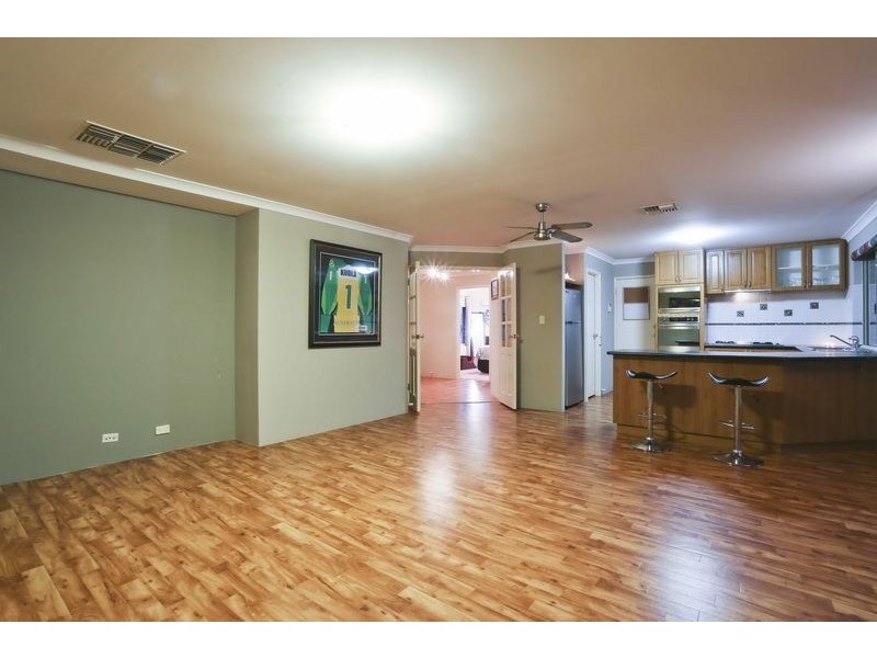 1 Canton Vista, Canning Vale WA 6155