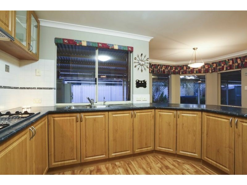 1 Canton Vista, Canning Vale WA 6155
