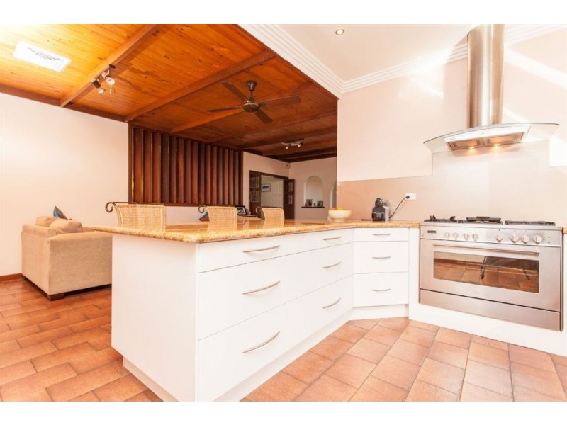 124 Phoenix Road, Hamilton Hill WA 6163