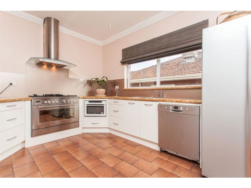 124 Phoenix Road, Hamilton Hill WA 6163