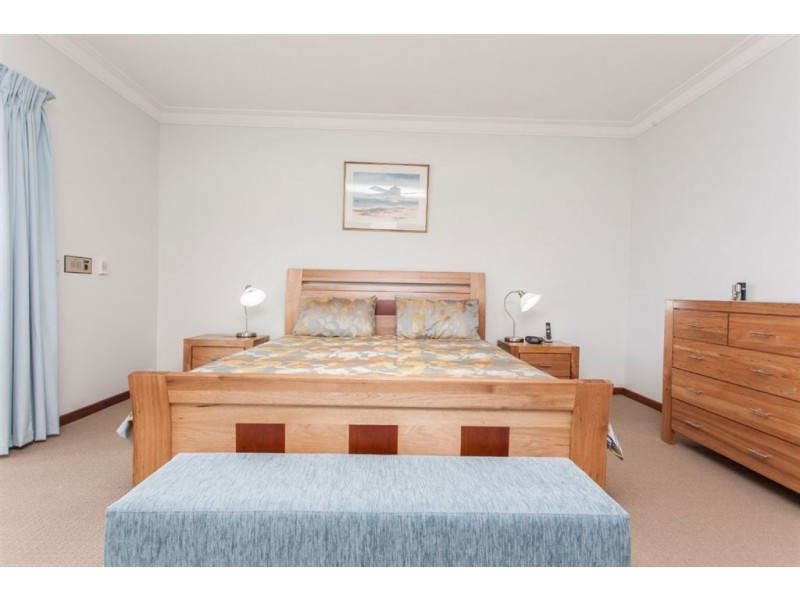 124 Phoenix Road, Hamilton Hill WA 6163