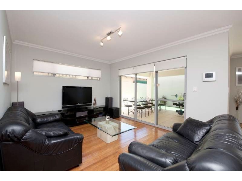 32A Scott Street, South Fremantle WA 6162