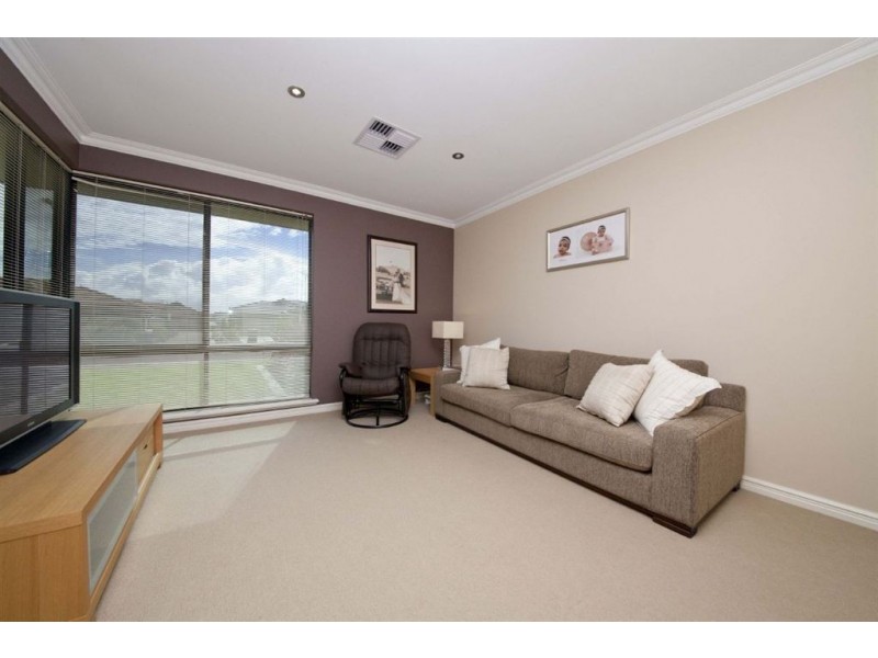 6 Zukova Close, Spearwood WA 6163