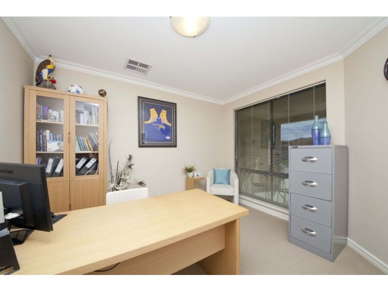 6 Zukova Close, Spearwood WA 6163