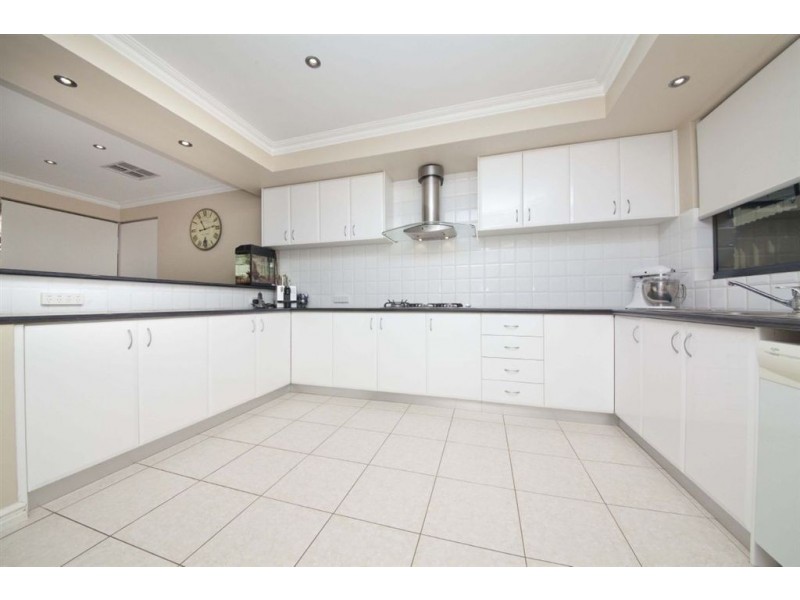 6 Zukova Close, Spearwood WA 6163