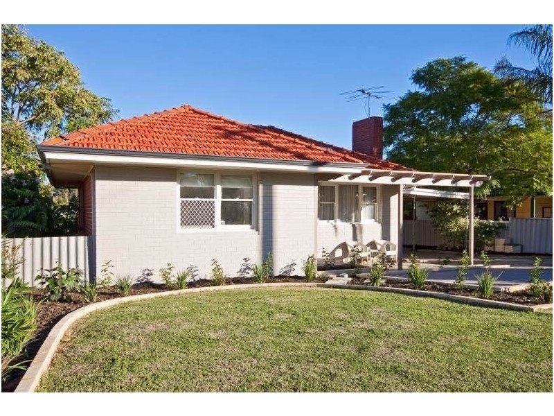 23 Caliban Way, Coolbellup WA 6163