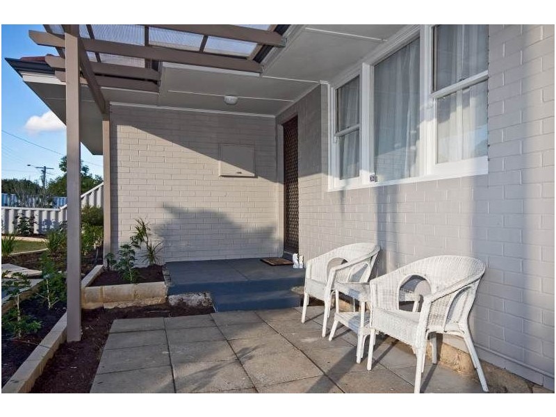 23 Caliban Way, Coolbellup WA 6163