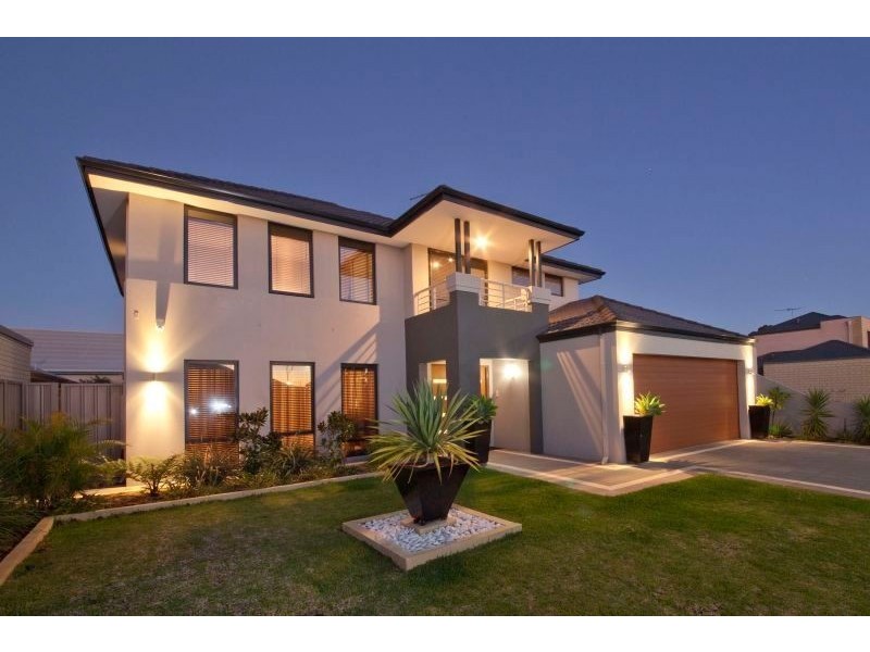 17 Hamelin Drive, Munster WA 6166