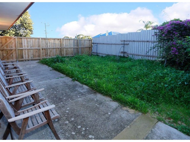 38 Redmond Road, Hamilton Hill WA 6163