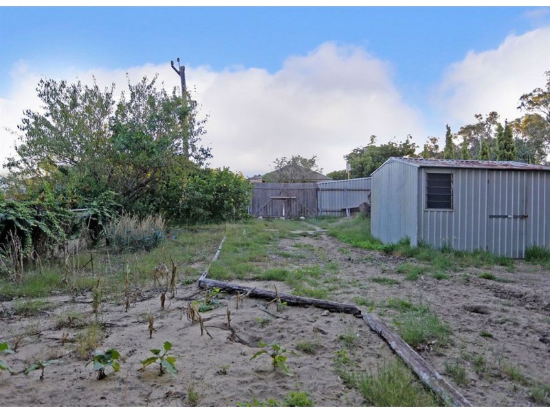 38 Redmond Road, Hamilton Hill WA 6163