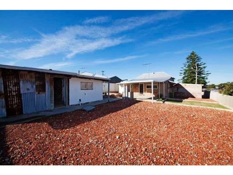 112 Winfield Street, Hamilton Hill WA 6163