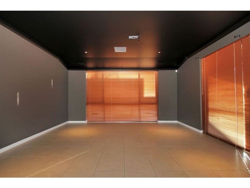 14 Tindal Avenue, Yangebup WA 6164