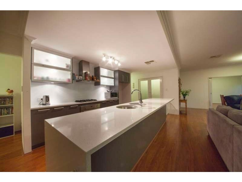 26 Yellowwood Avenue, Piara Waters WA 6112