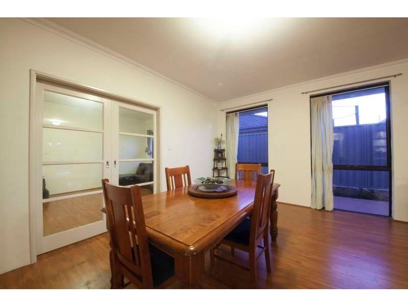 26 Yellowwood Avenue, Piara Waters WA 6112